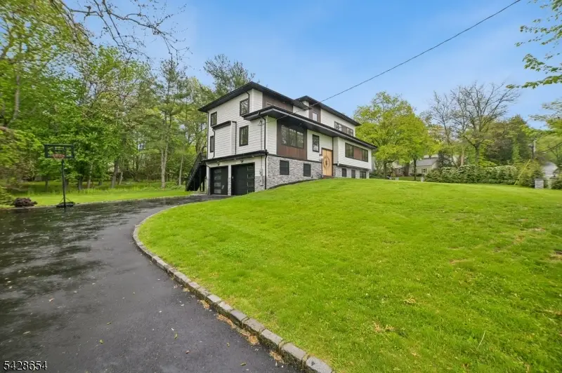 148 Great Hills Rd, Millburn, NJ 07078 - #3