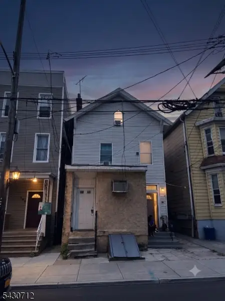 150 Garside St, Newark, NJ 07104 - #1