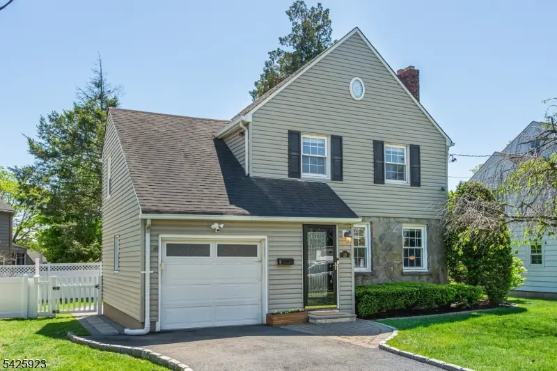 16 Haines Dr, Brookdale, NJ 07003 - #3