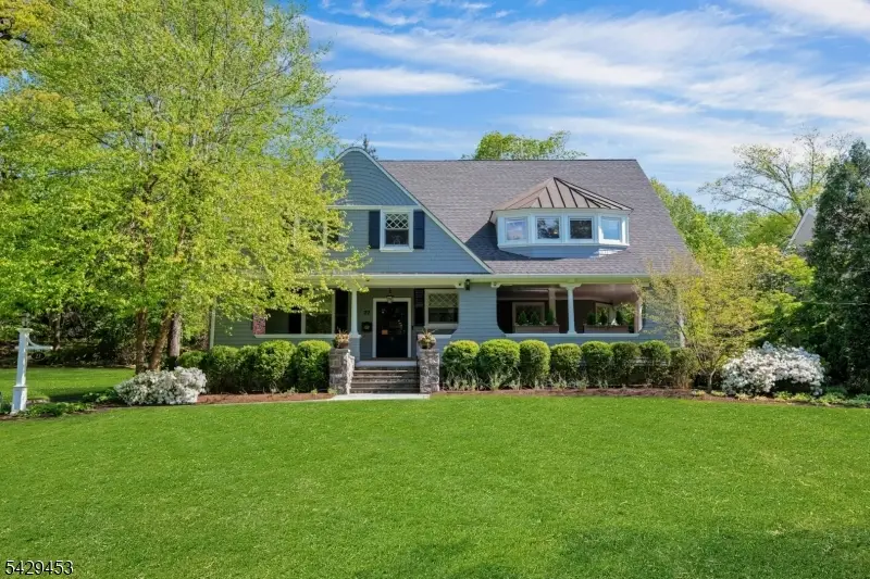 27 Bedford Rd, Summit, NJ 07901 - #1