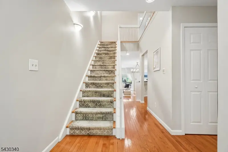 137 Kingston Ct, Madison, NJ 07940 - #3