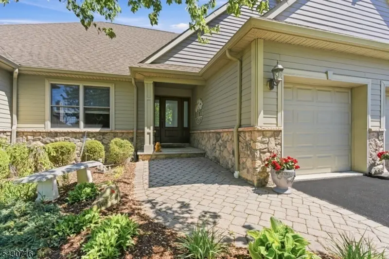 14 Wentworth Ct, Hardyston, NJ 07419 - #3