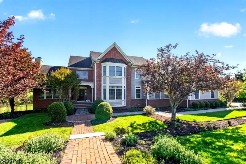 8 Morningside Ct, Raritan, NJ 08822 - #2