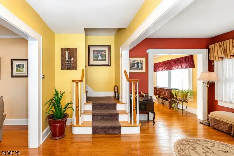 7 Wayland Dr, Verona, NJ 07044 - #3