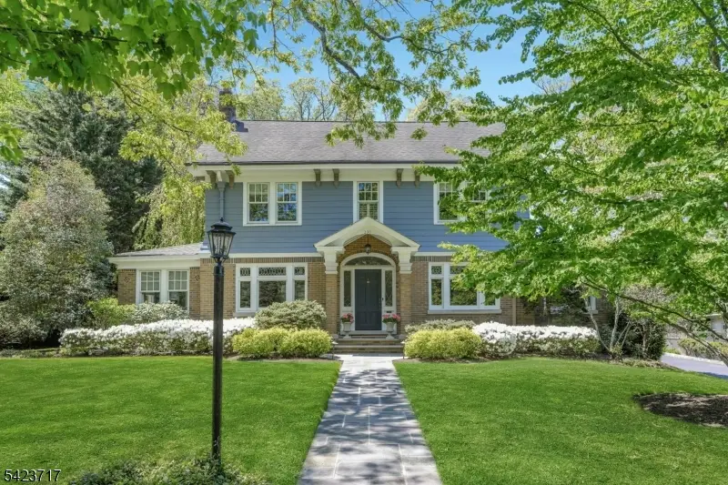 230 Summit Ave, Summit, NJ 07901 - #2