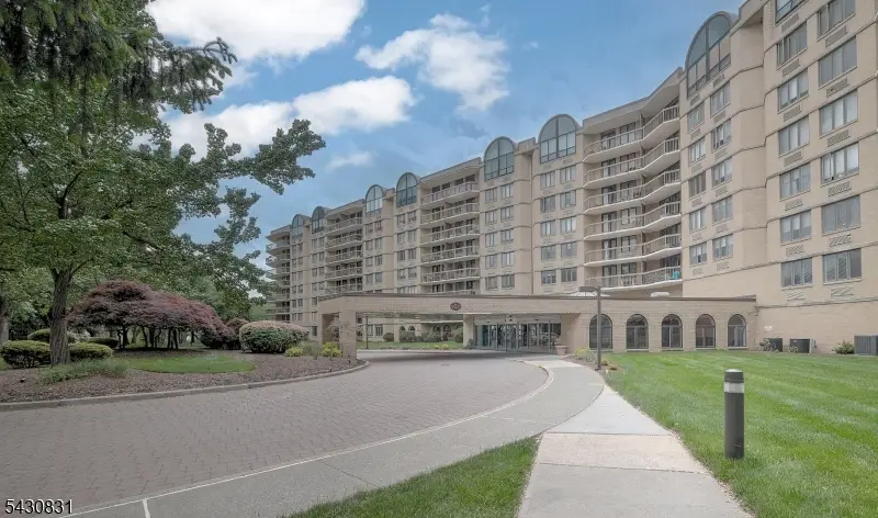 10 Smith Manor Blvd, West Orange, NJ 07052 - #2