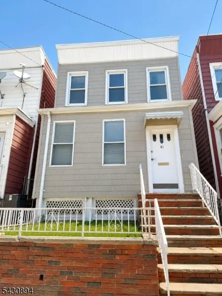 41 W 11th St, Bayonne, NJ 07002 - #1