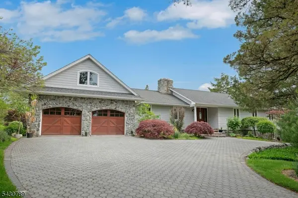 35 Ski Hill Dr, Bedminster Twp., NJ 07921