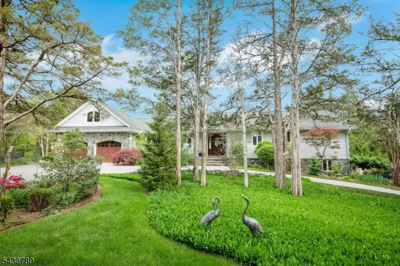 35 Ski Hill Dr, Bedminster, NJ 07921 - #2