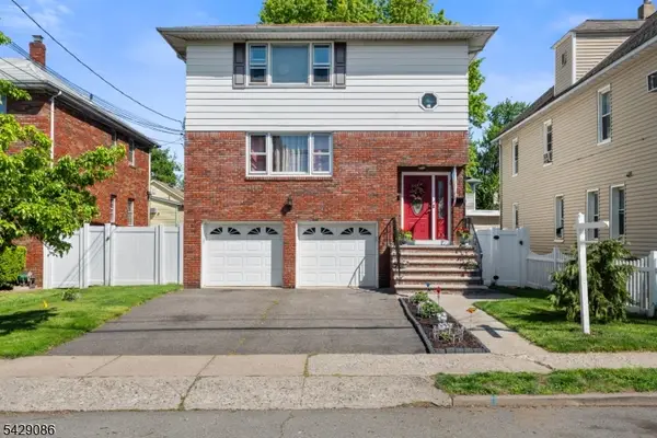 65 Miller Ave, Elmwood Park Boro, NJ 07407