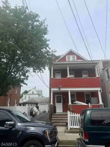 15 Harrison Pl, Clifton City, NJ 07011