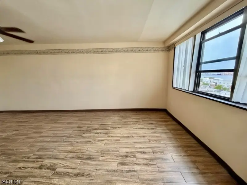 1225 Kennedy Blvd #7D, Bayonne, NJ 07002 - #3