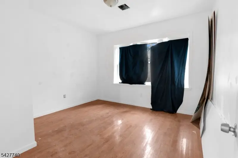 173 3rd St, Elizabethport, NJ 07206 - #1