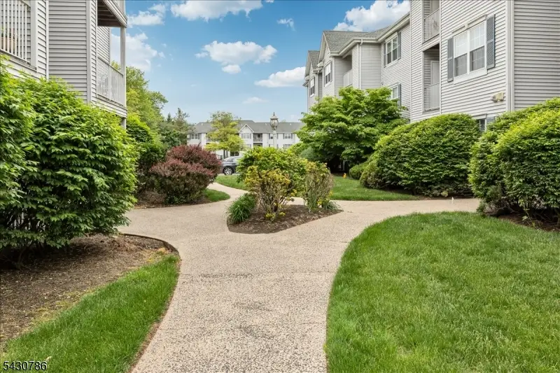 210 Stratford Pl, Martinsville, NJ 08807 - #3