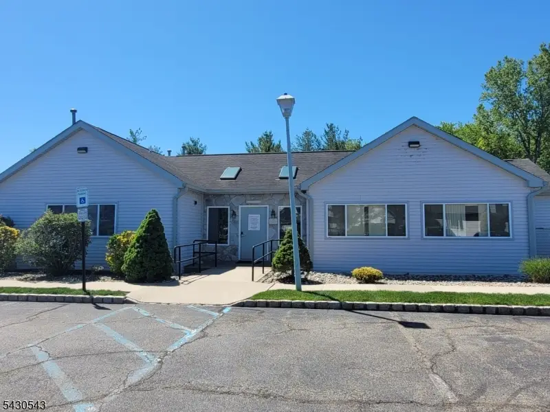 3 Freedom Ct, Montville, NJ 07045 - #2