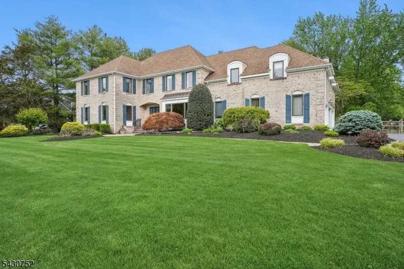 36 Pheasant Run Dr, Bernards, NJ 07920 - #1