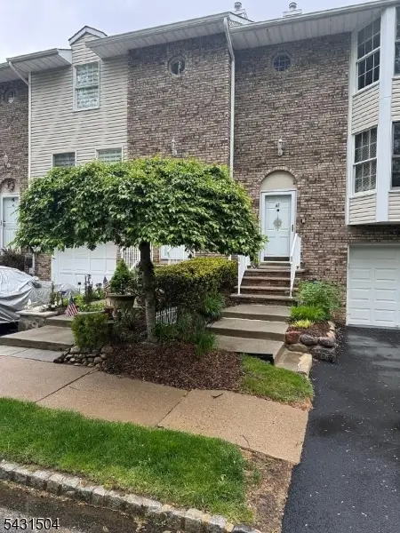 42 Brookstone Cir #42, Parsippany-Troy Hills Twp., NJ 07950