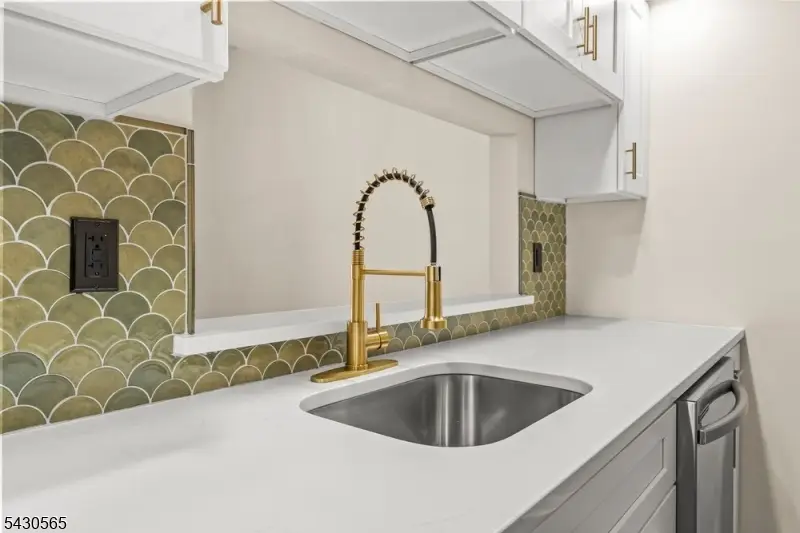 19A Foxwood Dr, Morris Plains, NJ 07950 - #3