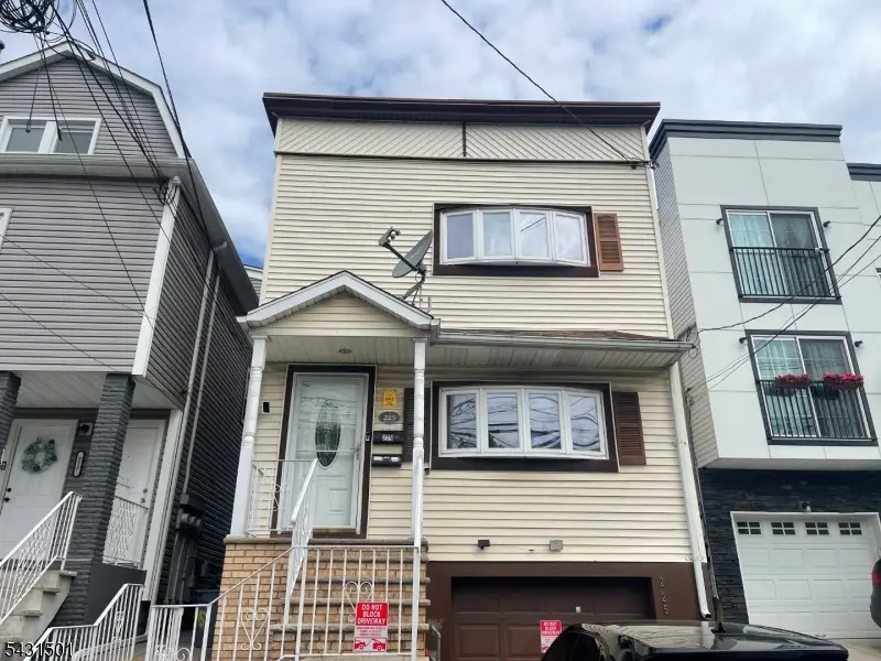 225 Palmer St, Elizabeth, NJ 07202 - #1