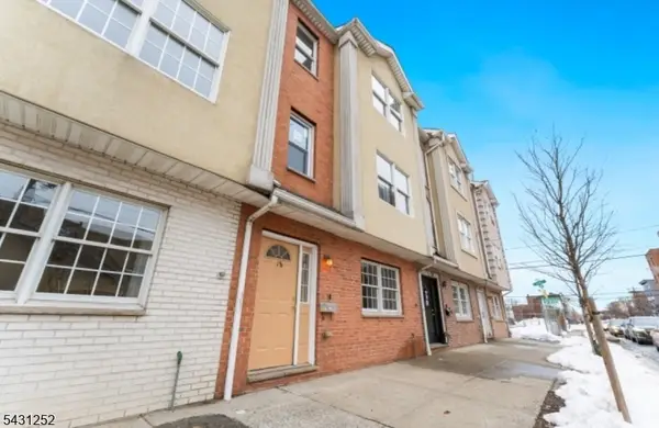 18 E Kinney St, Newark City, NJ 07102