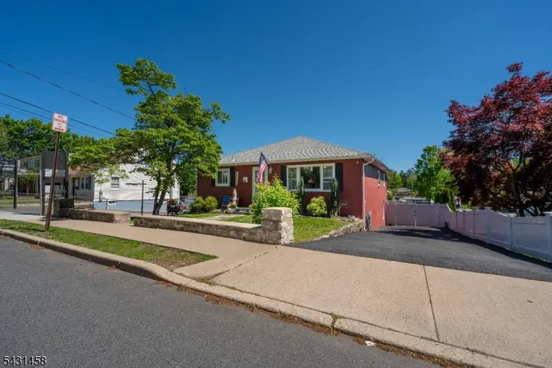 988 Wootton St, Boonton, NJ 07005 - #3