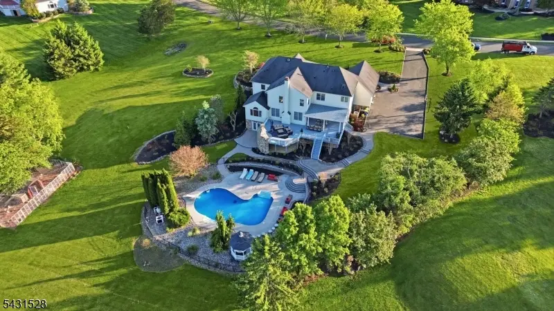 9 Christie Way, Neshanic Station, NJ 08853 - #2