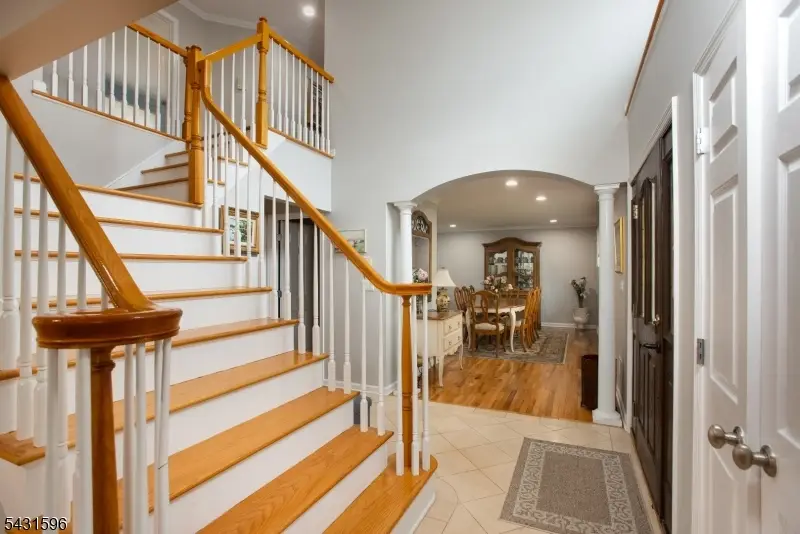 17 Drift Rd, Watchung, NJ 07069 - #3