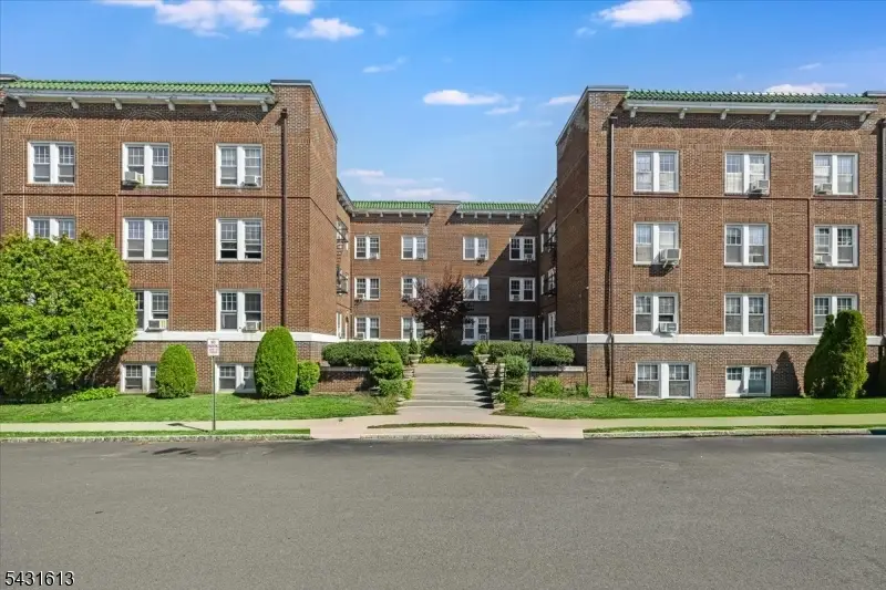 2 Altamont Ct #24, Morristown, NJ 07960 - #3