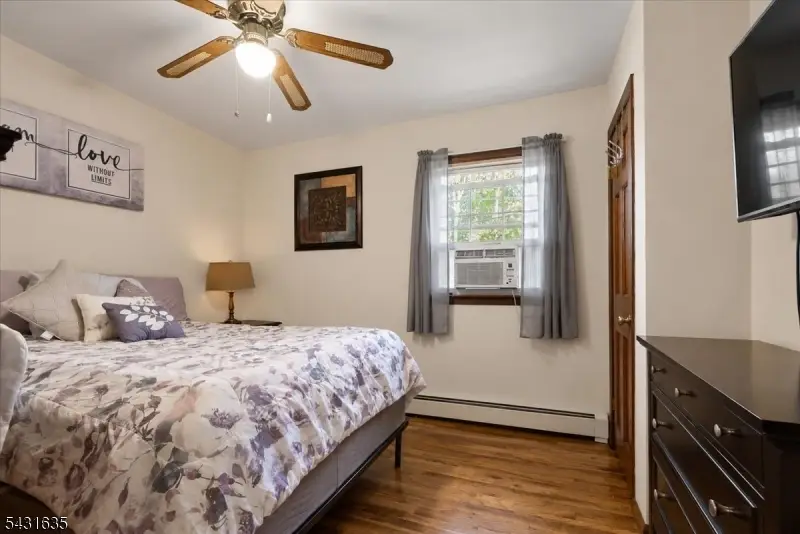 31 Center St, Butler, NJ 07405 - #3