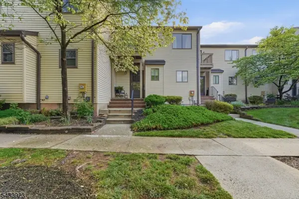 10 Cedar Ct, Raritan Twp., NJ 08822