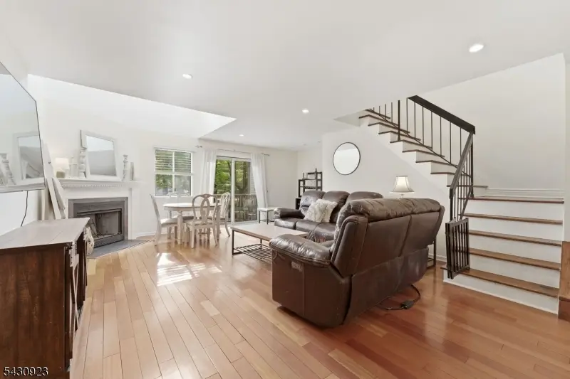 10 Cedar Ct, Raritan, NJ 08822 - #2