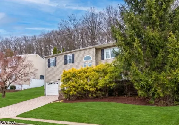 54 Highview Ter, Rockaway Twp., NJ 07801