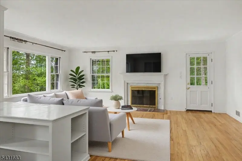 9 Dogwood Drive, Clinton, NJ 08801 - #3