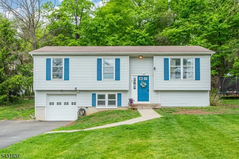 5 Valley Dr W, Glenwood, NJ 07418 - #1