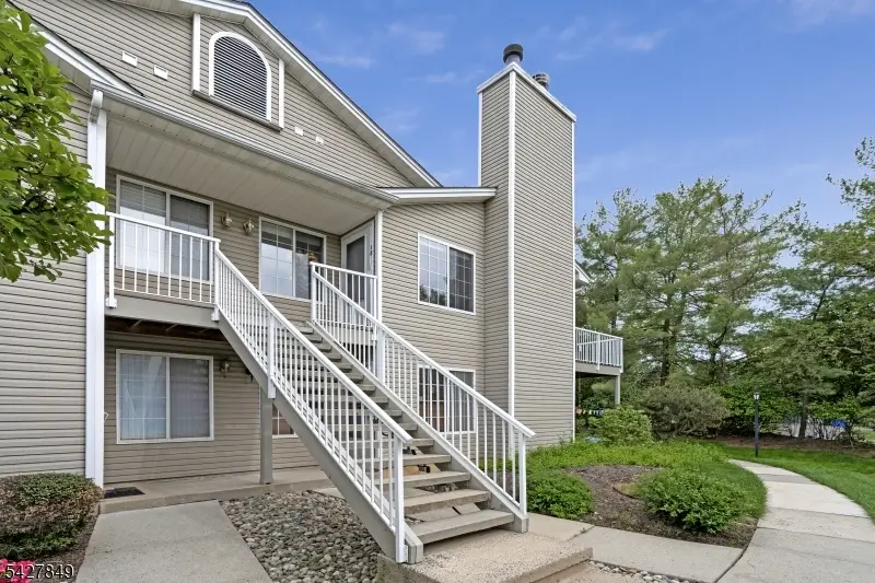 18 Pine Court #18, Bedminster, NJ 07921 - #1