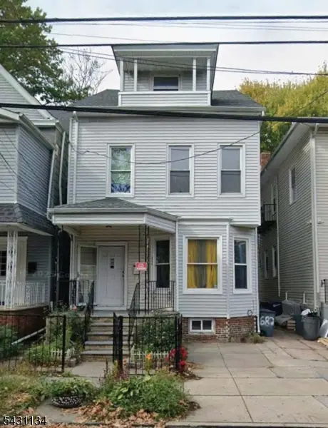E 25th st E 25th St, Paterson City, NJ 07504