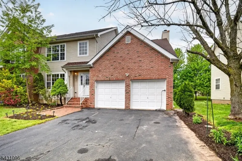 33 Nostrand Rd, Hillsborough, NJ 08844 - #2