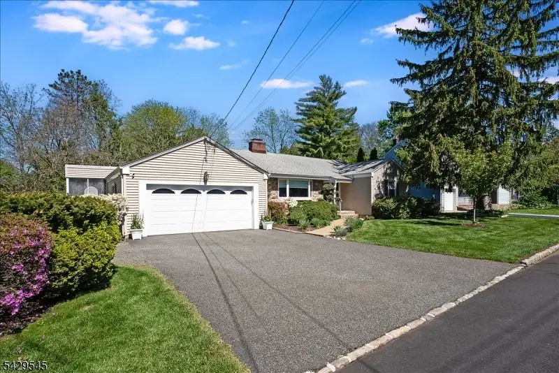 16 Brook Dr North, Morris Plains, NJ 07950 - #2