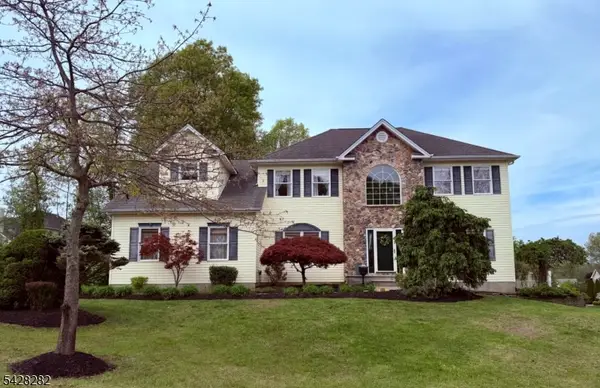 23 Oak Ridge Rd, Washington Twp., NJ 07882