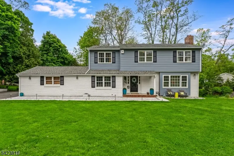 645 Foothill Rd, Green Knoll, NJ 08807 - #1