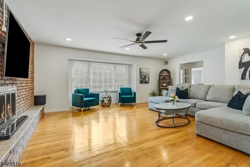 645 Foothill Rd, Green Knoll, NJ 08807 - #3