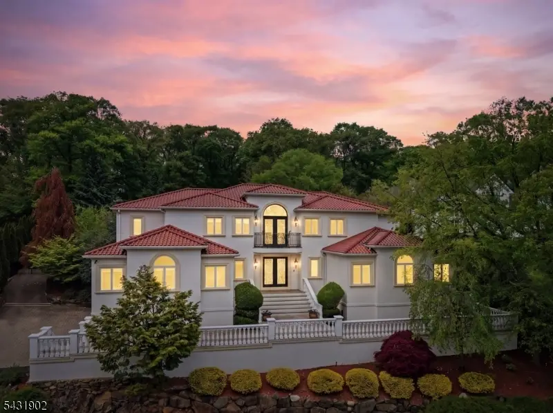 27 Mountainwood Ct, Totowa, NJ 07512 - #2