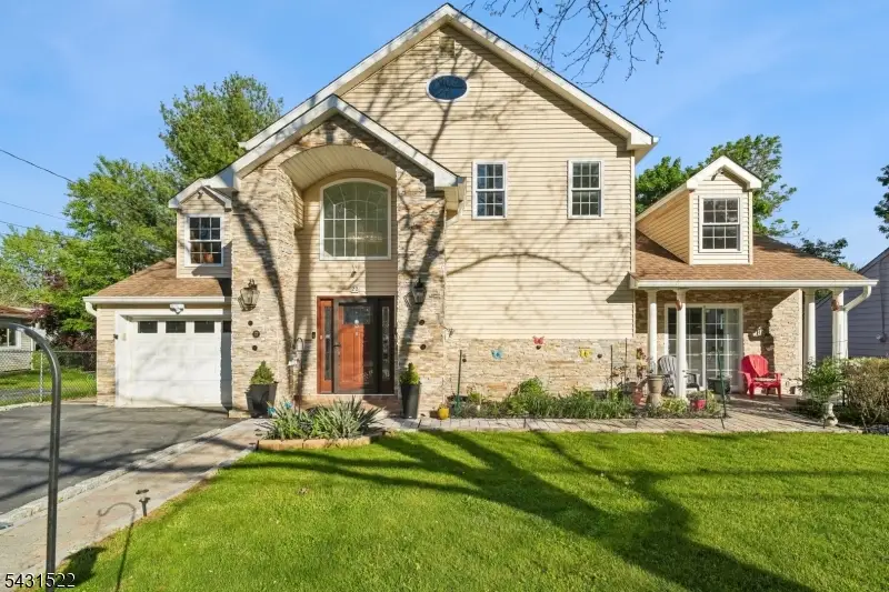 22 Spier Dr, Livingston, NJ 07039 - #1