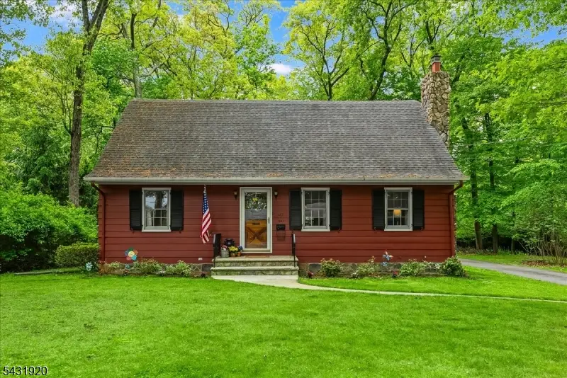 187 Henry Pl, Wyckoff, NJ 07481 - #2