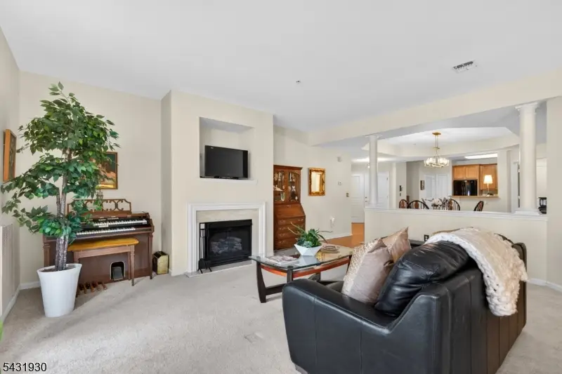7101 Ravenscroft Rd, Clifton, NJ 07013 - #1