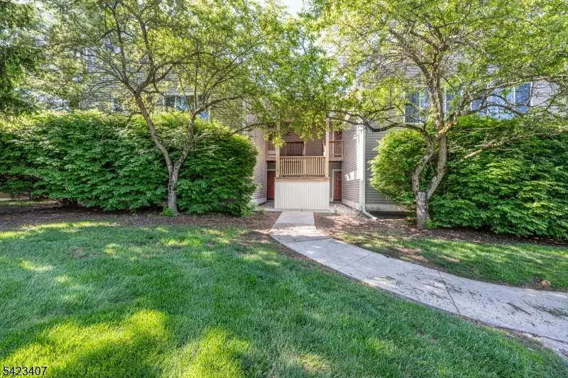 14 Falcon Ridge Way #4, Hamburg, NJ 07419 - #1