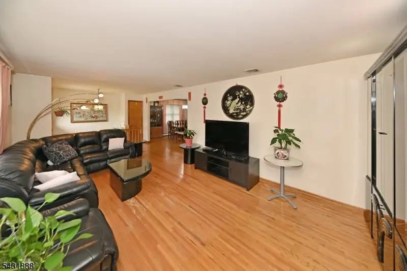 23-16 Ward St, Fair Lawn, NJ 07410 - #3