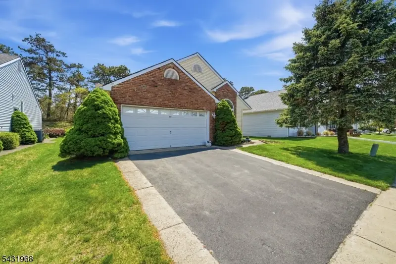 74 Canterbury Lane, Toms River, NJ 08757 - #3