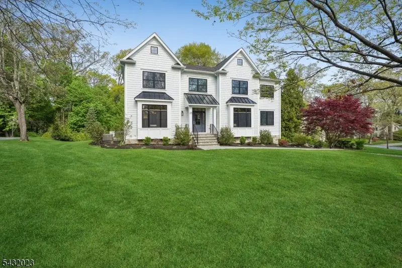 25 Beverly Rd, Madison, NJ 07940 - #2