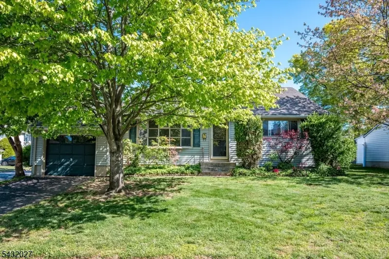 26 Farrell Ave, Colonia, NJ 07067 - #1